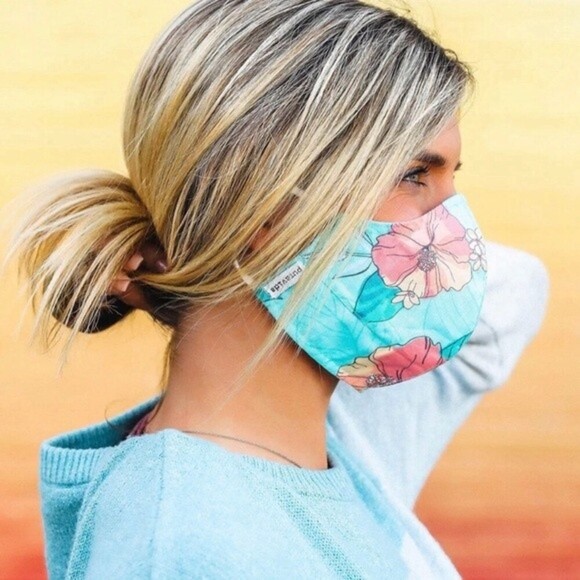 Pura Vida Floral Face Mask NEW - Picture 1 of 8